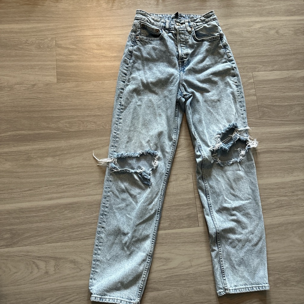 Divided High Rise Distressed Jeans in Light Blue